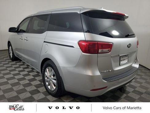 Used 2016 Kia Sedona LX w/ LX Convenience Package image 5