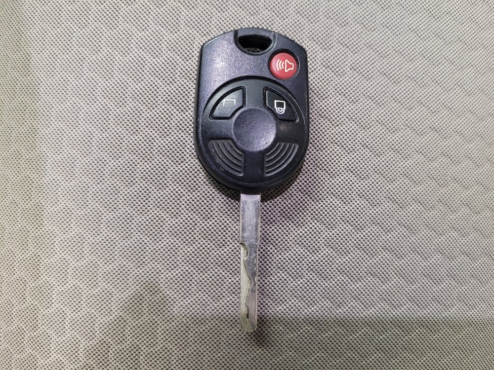 Used 2018 Ford Escape SE w/ SE Sync 3 Package FWD image 32