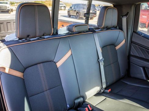 New 2026 GMC Canyon AT4 image 15