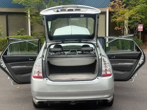 Used 2008 Toyota Prius Touring FWD image 6