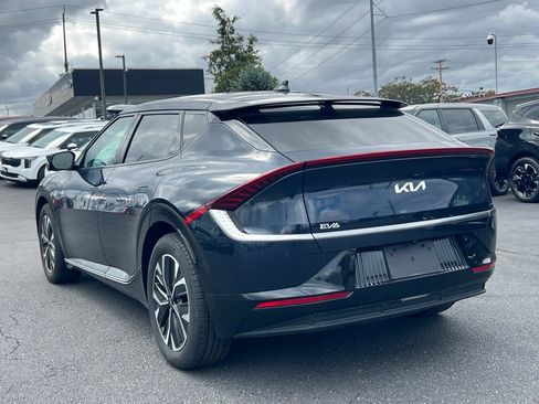 Certified 2024 Kia EV6 Wind RWD image 9