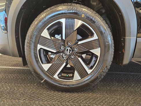 New 2026 Nissan Kicks SV w/ Charging Package image 12