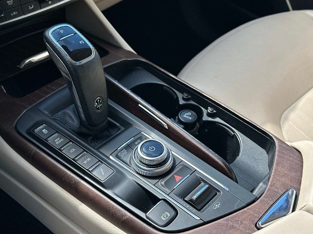 Used 2021 Maserati Levante GranLusso AWD/4WD image 29