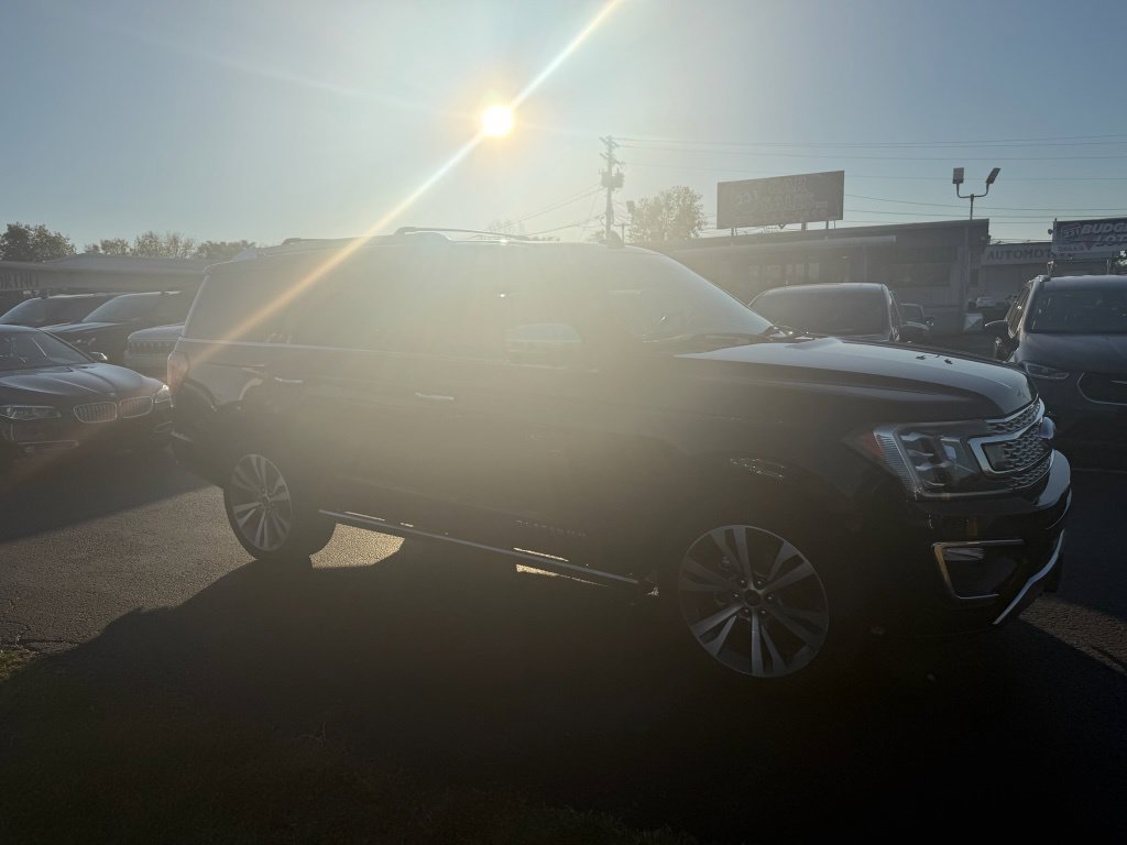 Used 2020 Ford Expedition Platinum RWD image 2