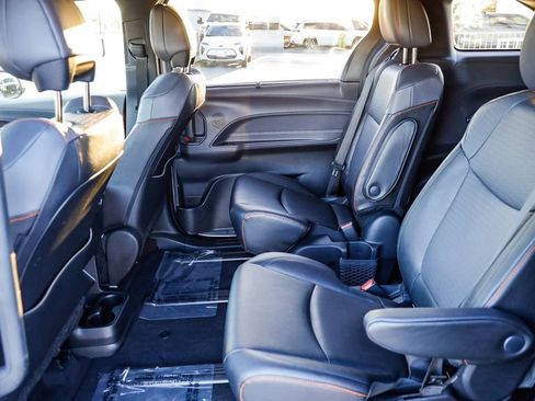 Used 2024 Toyota Sienna XSE w/ XSE Plus Package image 22