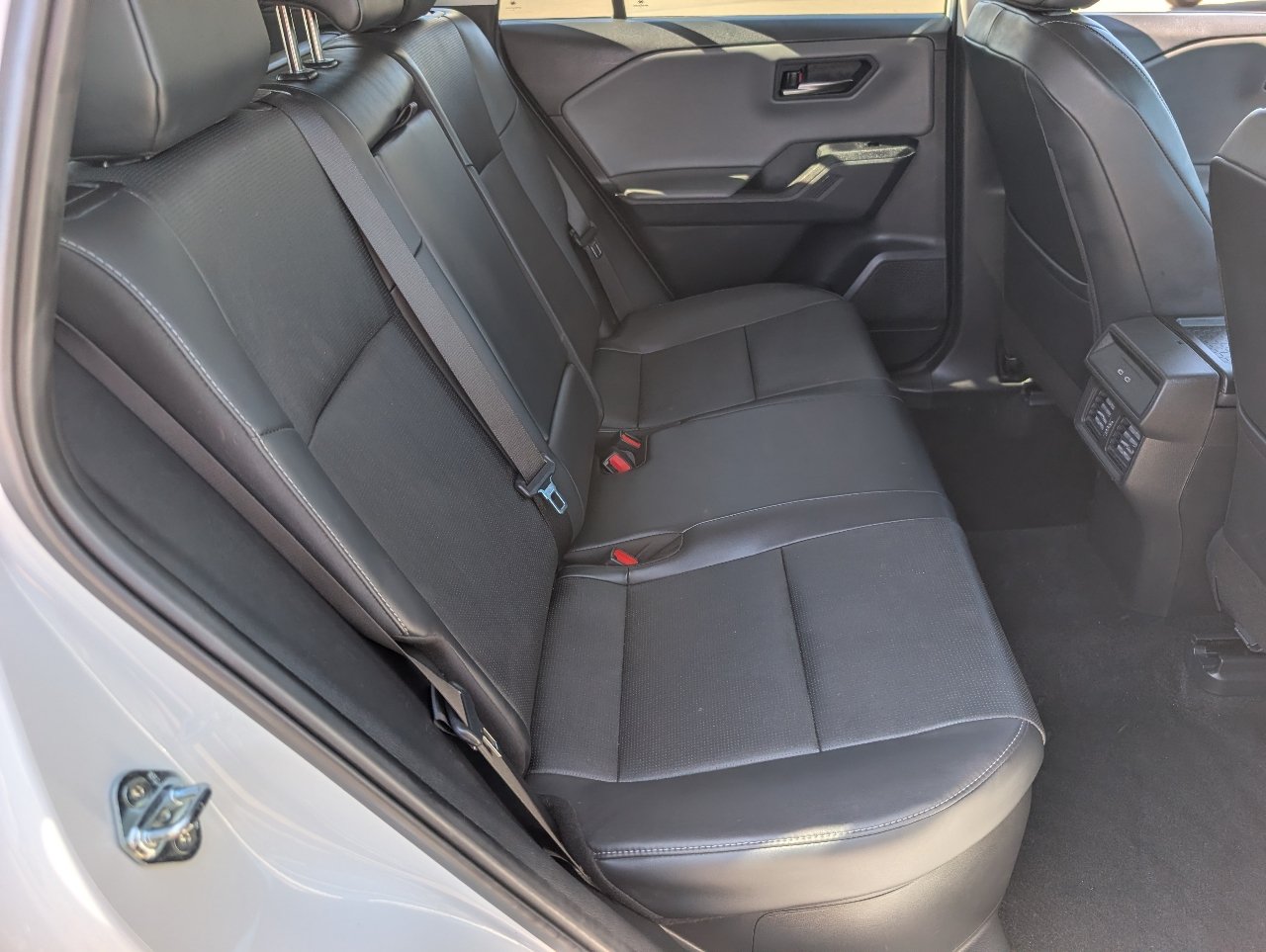 Used 2026 Toyota RAV4 XLE Premium AWD/4WD image 5