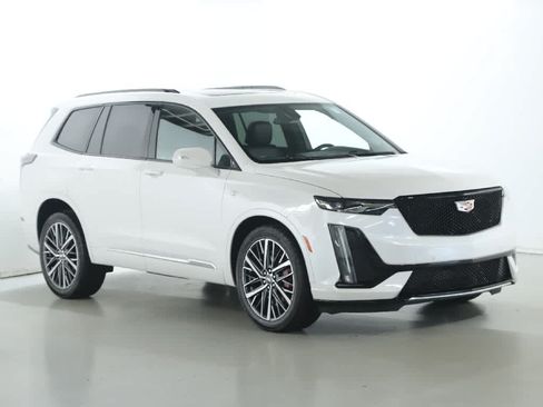 Used 2025 Cadillac XT6 Sport AWD/4WD image 9