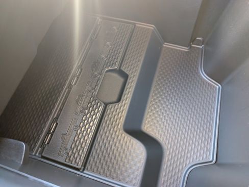 New 2026 RAM 1500 4x4 Crew Cab image 33