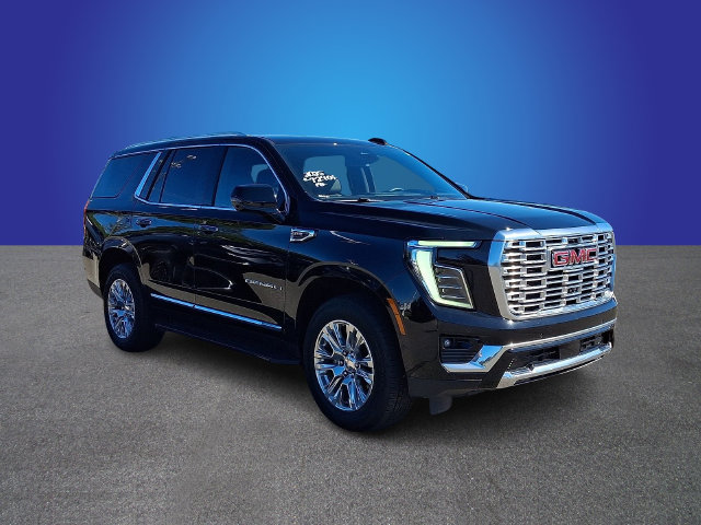 Used 2025 GMC Yukon Denali AWD/4WD image 3