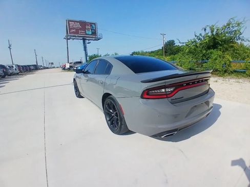 Used 2019 Dodge Charger SXT w/ Blacktop Package RWD image 7