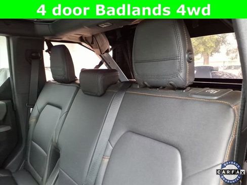Used 2021 Ford Bronco Badlands image 18