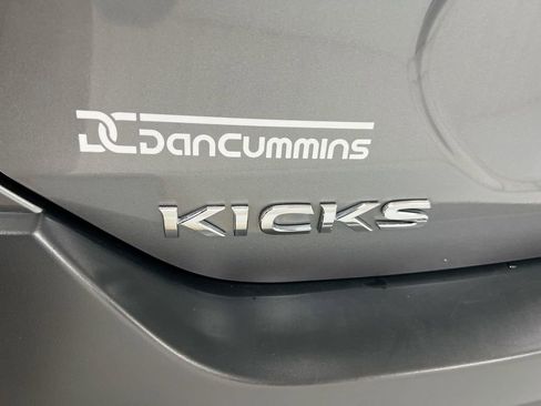 Used 2019 Nissan Kicks SV FWD image 25