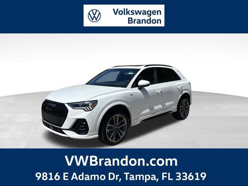 Used 2023 Audi Q3 2.0T Premium Plus w/ Premium Plus Package image 1
