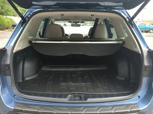 Used 2023 Subaru Forester Premium AWD/4WD image 12