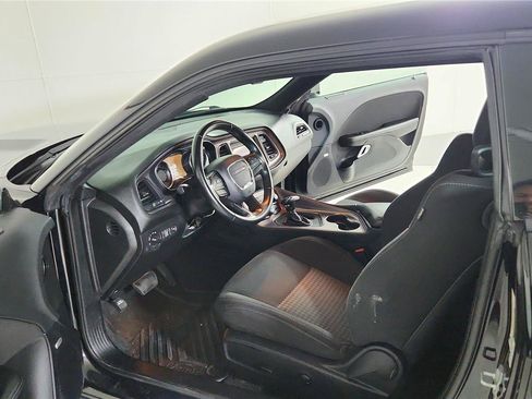 Used 2023 Dodge Challenger GT RWD image 16
