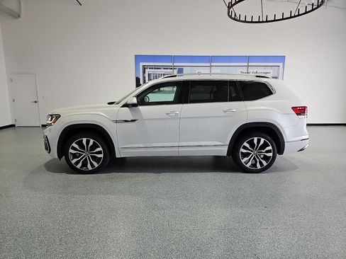Certified 2023 Volkswagen Atlas SEL Premium AWD/4WD image 5