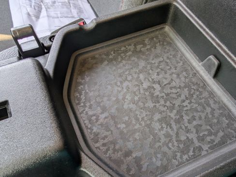 Used 2024 Jeep Wrangler Unlimited Rubicon w/ Capability Package image 39