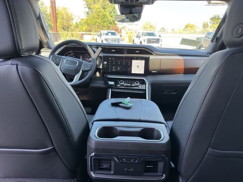 New 2026 GMC Sierra 3500 Denali w/ Technology Package image 14
