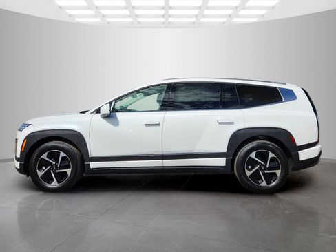 New 2026 Hyundai Ioniq 9 S image 3