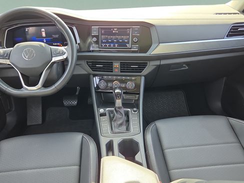 Used 2023 Volkswagen Jetta SE w/ Panoramic Sunroof Package FWD image 12
