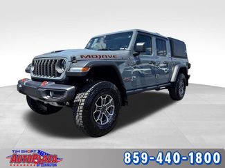 Used 2025 Jeep Gladiator Mojave w/ Convenience Group AWD/4WD video 1