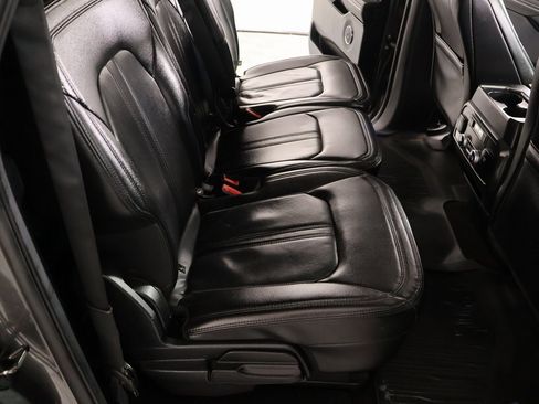 Used 2021 Ford Expedition Max Limited image 16