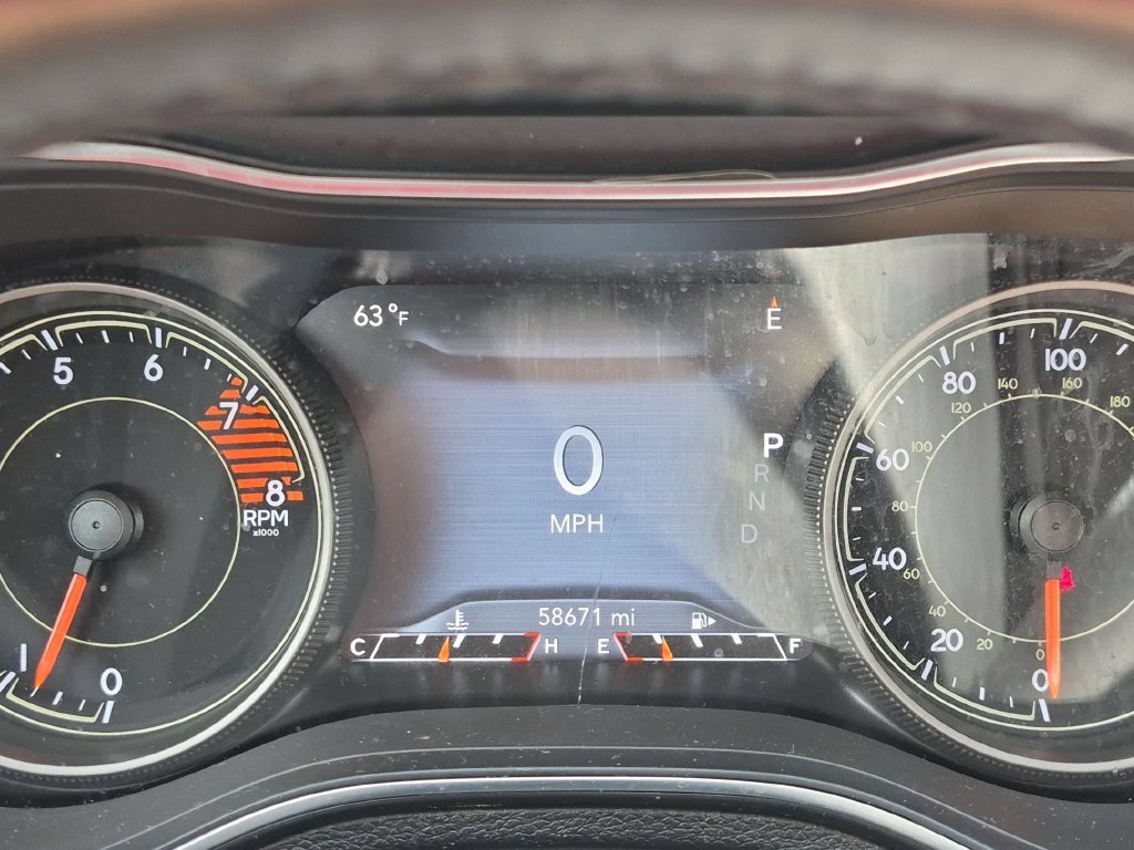 Used 2019 Jeep Cherokee Limited AWD/4WD image 14