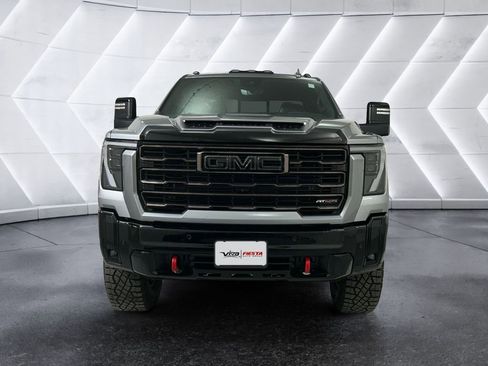 Used 2025 GMC Sierra 2500 AT4X AWD/4WD image 2