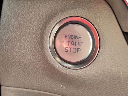 Used 2022 Kia Telluride S FWD image 26