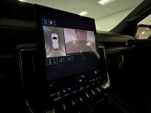 New 2026 GMC Yukon Denali image 21