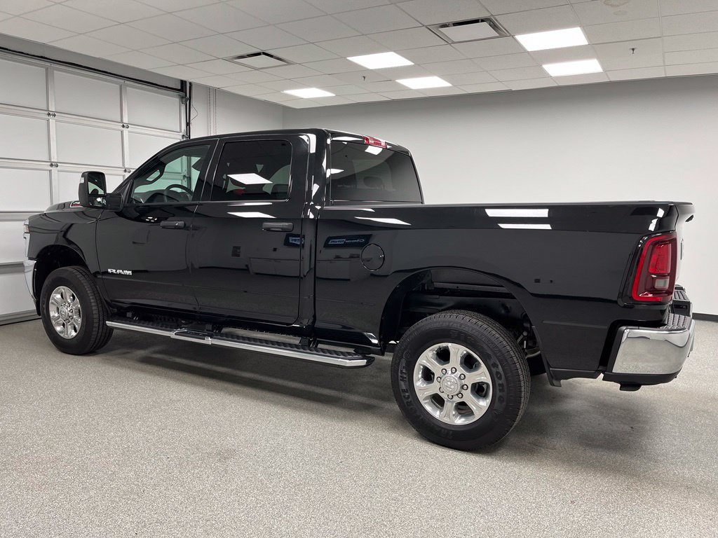 Used 2026 RAM 2500 Big Horn AWD/4WD image 7