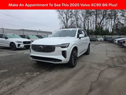 Certified 2025 Volvo XC90 B6 Plus image 2