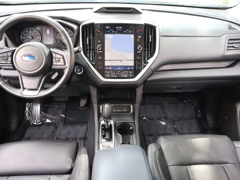 Used 2024 Subaru Ascent Limited w/ Technology Package AWD/4WD image 18