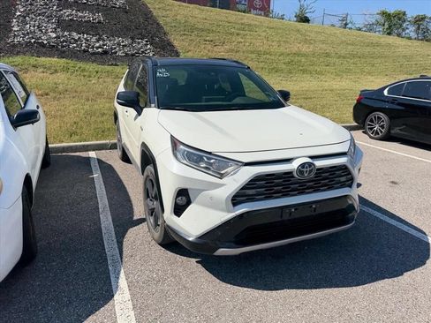 Used 2019 Toyota RAV4 XSE AWD/4WD image 3
