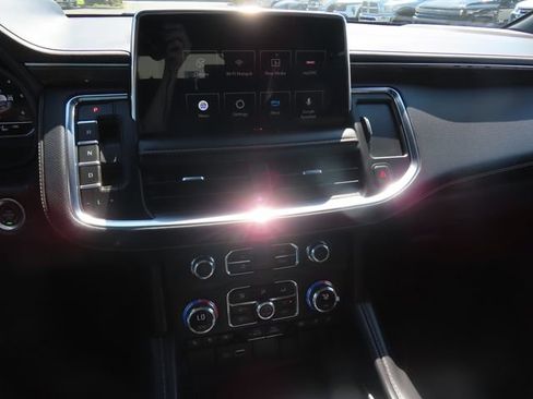 Used 2023 GMC Yukon AT4 w/ AT4 Premium Package AWD/4WD image 32