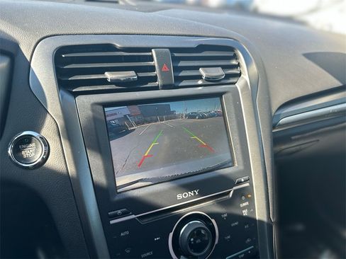 Used 2014 Ford Fusion Titanium image 23