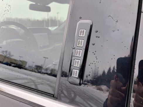 Used 2023 Ford F150 Lariat image 22