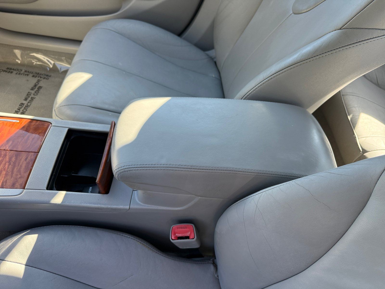 Used 2011 Toyota Camry XLE w/ XLE Extra-Value Pkg #2 FWD image 14