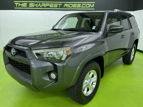 Used 2016 Toyota 4Runner SR5 image 5