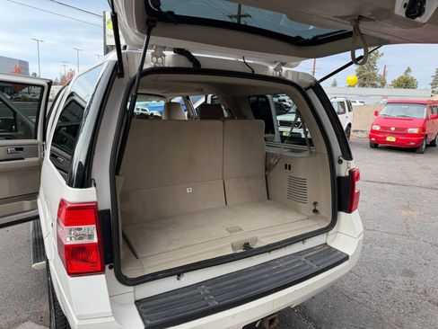 Used 2013 Ford Expedition Limited image 20