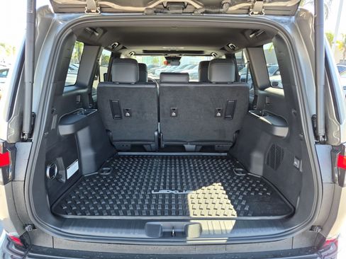 Used 2026 Lexus GX 550 AWD/4WD image 30