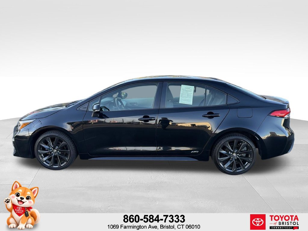 Used 2023 Toyota Corolla SE AWD/4WD image 4