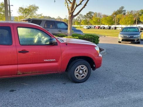 Used 2011 Toyota Tacoma Base w/ SR5 Pkg #2 image 8