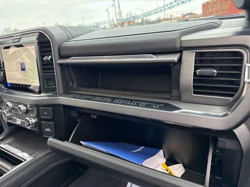 Used 2025 Ford F250 Platinum AWD/4WD image 48