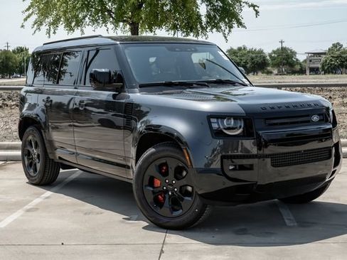 New 2026 Land Rover Defender 110 X AWD/4WD image 7