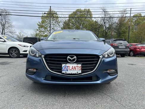 Used 2018 MAZDA MAZDA3 Touring FWD image 2