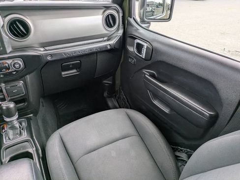 Used 2023 Jeep Wrangler Unlimited Sport AWD/4WD image 18