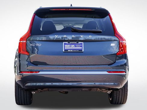 Used 2024 Volvo XC90 T8 Ultimate w/ Protection Package Premier image 7