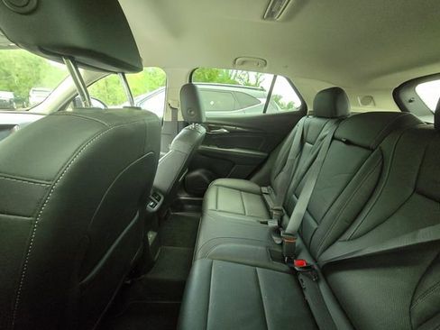 Used 2021 Buick Envision Essence w/ Technology Package I image 11