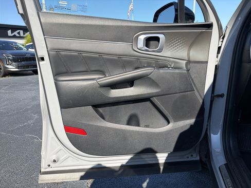 Used 2022 Kia Sorento SX AWD/4WD image 8